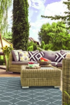 Buitenkleed MESH Dark Grey / White - 180 X 120 Cm -COPPELMANS Winkel buitenkleed mesh dark grey white 180 x 120 cm 533x800 624ae3f76cae5 l