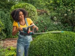 GARDENA Accu Heggenschaar ComfortCut 50/18V P4A Set 9 GARDENA Accu Heggenschaar ComfortCut 50/18V P4A Set -COPPELMANS Winkel gardena accu heggenschaar comfortcut 50 18v p4a set 1500x1124 640af31465a2d l