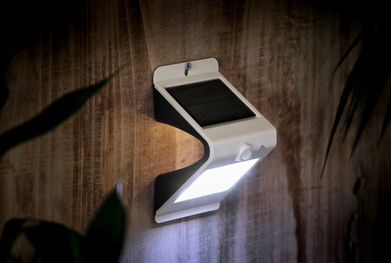 Wandlamp Solar Met Bewegingsensor 10x8x16cm Ww 5 Wandlamp Solar Met Bewegingsensor 10x8x16cm Ww - Afbeelding 3