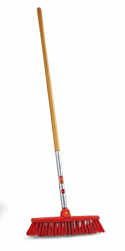 WOLF-Garten Bezem SB400M Met Houten Steel ZM 140 Cm 3 WOLF-Garten Bezem SB400M Met Houten Steel ZM 140 Cm